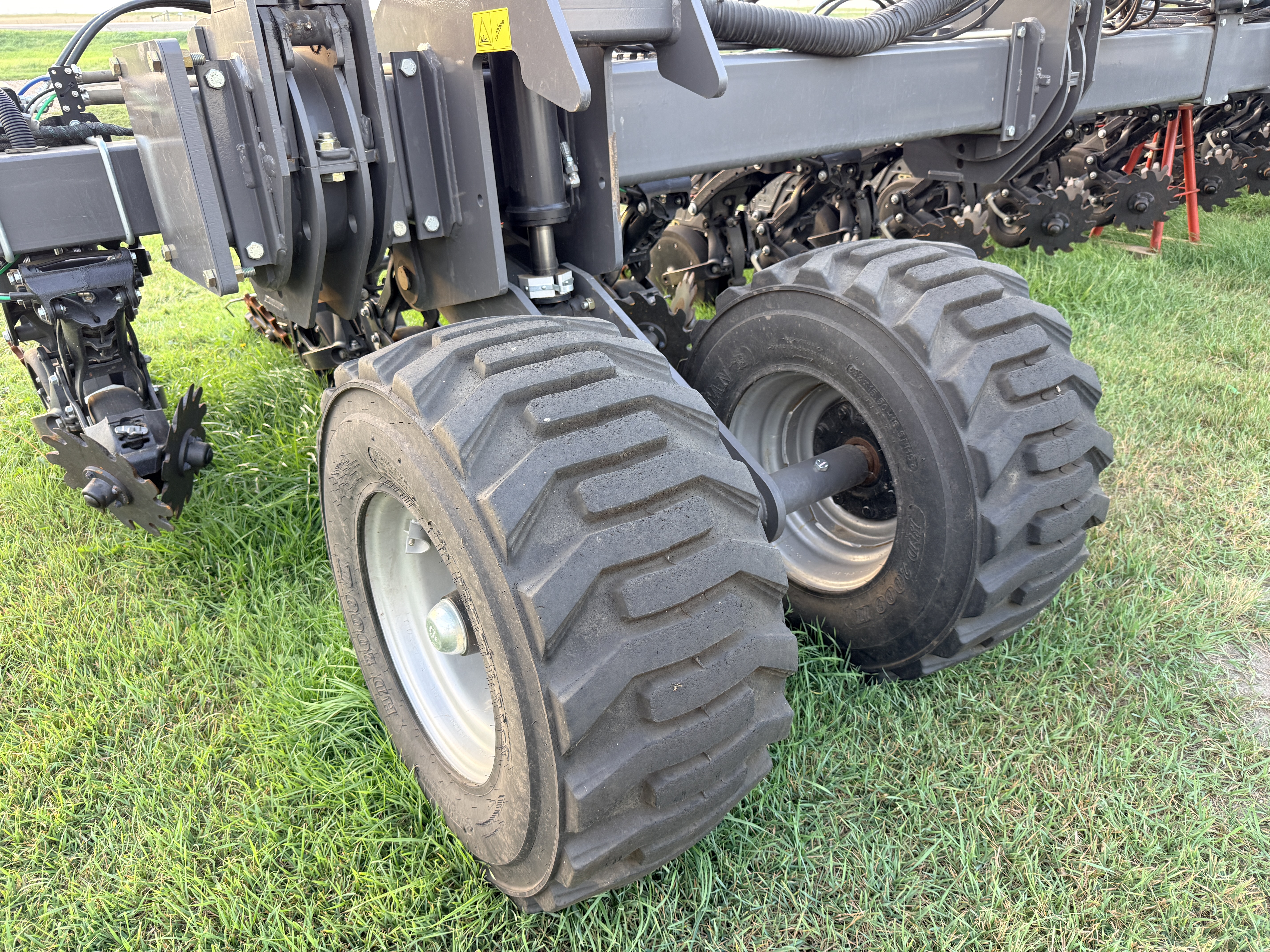 Infinity Ag 24R 30" Cornerstone